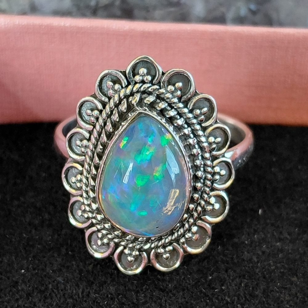 Elegant Ethiopian Opal Silver Ring Size 11 - Picture 1 of 15